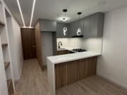 apartamento en arriendo en plaza de las americas. Cod...