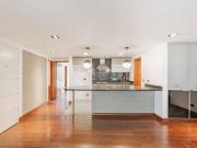 apartamento en arriendo en santa barbara alta. Cod A28211