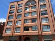 apartamento en arriendo en santa barbara usaquén. Cod...