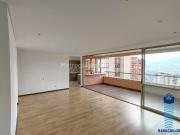 Apartamento en Arriendo, Poblado, Medellín