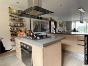 Apartamento en Venta Sector Loma de los Benedictinos...