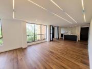 APARTAMENTO EN ARRIENDO UBICADO EN EL POBLADO SECTOR SAN...