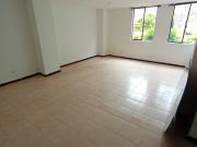 apartamento en arriendo/venta en avenida 30 de agosto....