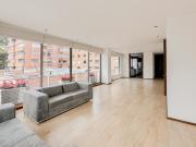 apartamento en arriendo/venta en chico reservado. Cod A7638