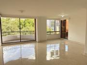 apartamento en arriendo/venta en conquistadores. Cod V6030