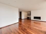apartamento en arriendo/venta en la cabrera. Cod A7693