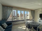 Apartamento en muy buen estado con vistas al mar y...