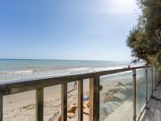 Apartamento en primera línea de playa en Torre de la...