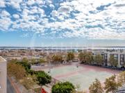 Apartamento en primera planta con solárium y piscina...