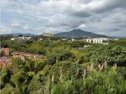 Apartamento en San Silvestre piso 8 con vista a la reserva