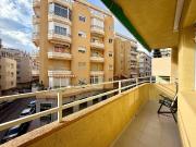 APARTAMENTO EN TORREVIEJA DE 2 DORMITORIOS Y 1 BAÑO