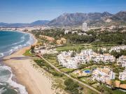 Apartamento en Urbanización Palm Beach en primera línea...