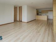 APARTAMENTO EN VENTA CON TERRAZA EN LOMA LOS BENEDICTINOS