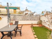 Piso en venta en Barcelona, Raval. Ático con terraza...
