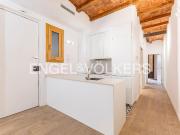Apartamento en venta en Barcelona, Raval. Historia y...