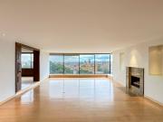 Apartamento En Venta En Bogota En El Refugio V229278