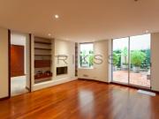 Apartamento En Venta En Bogota En El Refugio V325100