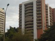 Apartamento En Venta En Cali En Aguacatal V277295