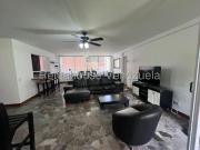 Apartamento en Venta en Caracas Los Palos Grandes...
