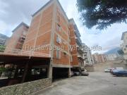 Apartamento en Venta en El Marques, Caracas