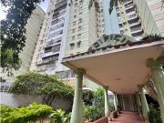 Apartamento en venta en el paraíso. Res los verdes