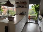 Apartamento en venta en el Poblado, Sector Lalinde