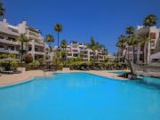 Apartamento en venta en Estepona