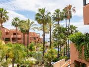 Apartamento en venta en Estepona, Parque Central....