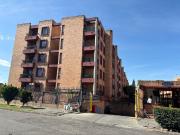 apartamento en venta en hayuelos. Cod V5002