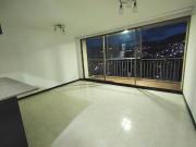 Apartamento en venta en la Loma de los Bernal