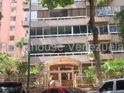 Apartamento en Venta en La Urbina, Caracas