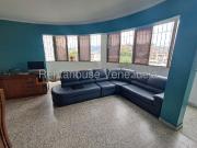 Apartamento en Venta en Las Acacias, Caracas