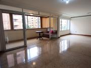 apartamento en venta en laureles. Cod V12638