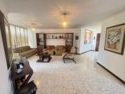 apartamento en venta en laureles. Cod V13447