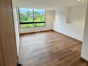 apartamento en venta en loma de las brujas. Cod V776457