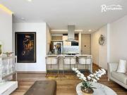 apartamento en venta en loma del escobero. Cod V11298