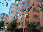 apartamento en venta en los rosales. Cod V119420