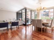 apartamento en venta en los rosales. Cod V24131