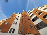 Apartamento en Venta en Los Samanes, Caracas