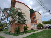 Apartamento en Venta en Madre Maria, Maracay