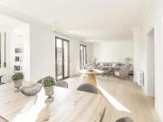 Apartamento en venta en Madrid, Almagro. Luminosa...