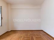 Apartamento en venta en Madrid, Almagro. Propiedad para...