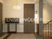 Apartamento en venta en Madrid, Cortes Huertas. Ático...