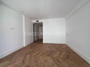 Piso en venta en Madrid, Jerónimos. Propiedad reformada...