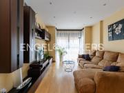 Piso en venta en Madrid, Rejas. Piso en urbanización con...