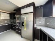 Apartamento en Venta en Maracay Girardot Aragua 131 m2....