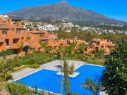 Apartamento en venta en Marbella con 3 dormitorios, 2...