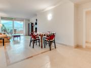 Apartamento en venta en Marbella, Los Naranjos. Precioso...