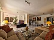 Apartamento en venta en Marbella, Nagüeles Alto....