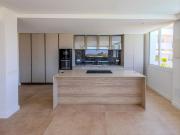 Apartamento en venta en Marbella, Nueva Andalucía...